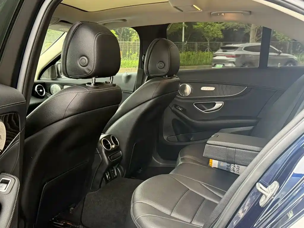 Mercedes-Benz C-Class 2020 — фото 6