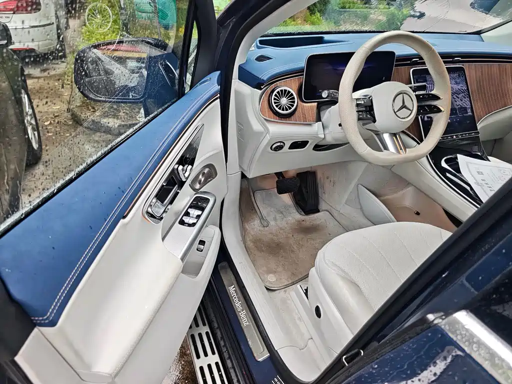 Mercedes-Benz EQE SUV 2024 — фото 7