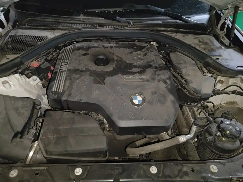 BMW 3 Series 2021 — фото 17