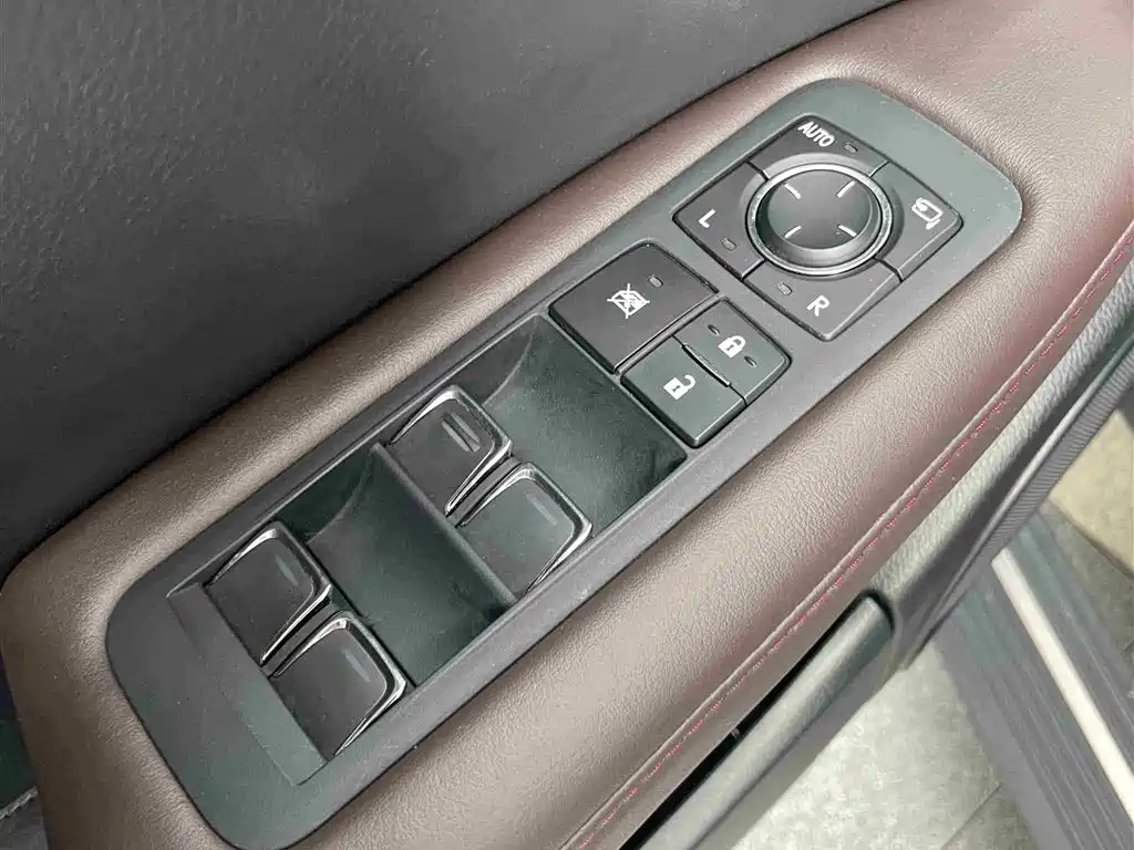 Lexus RX 2021 — фото 10
