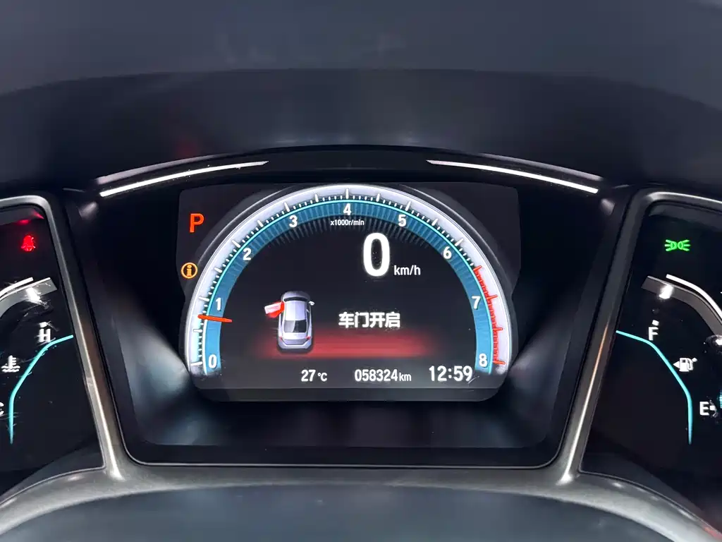Honda Civic 2018 — фото 14