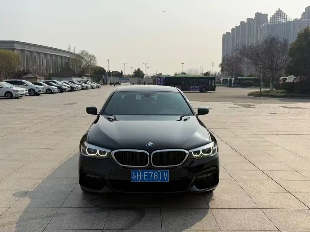 BMW 5 Series 2019 — фото 2