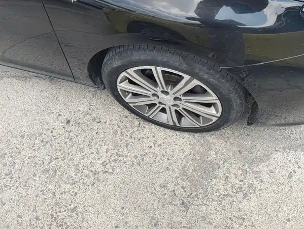 Peugeot 408 2016