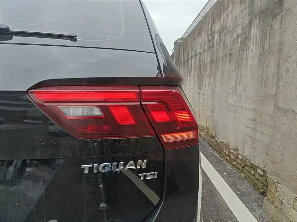 Volkswagen Tiguan L 2020 — фото 8