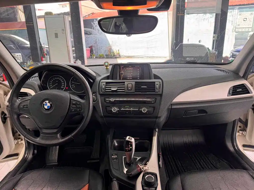 BMW 1 Series 2013 — фото 11