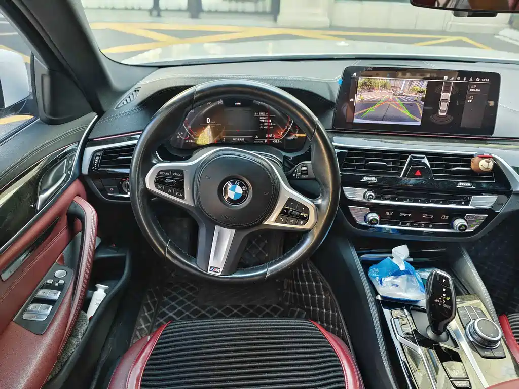 BMW 5 Series 2022
