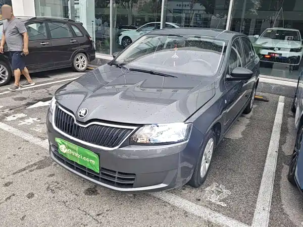 Skoda Rapid 2015