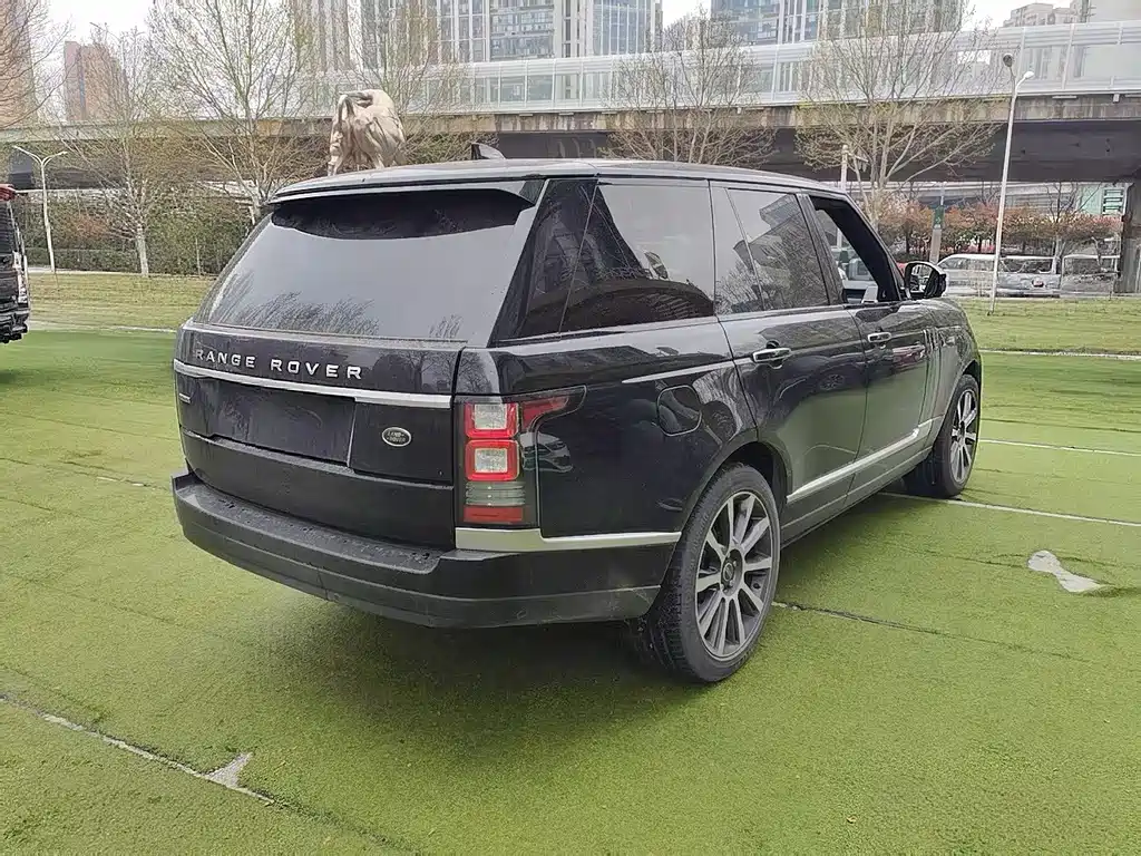 Land Rover Range Rover 2019 — фото 9