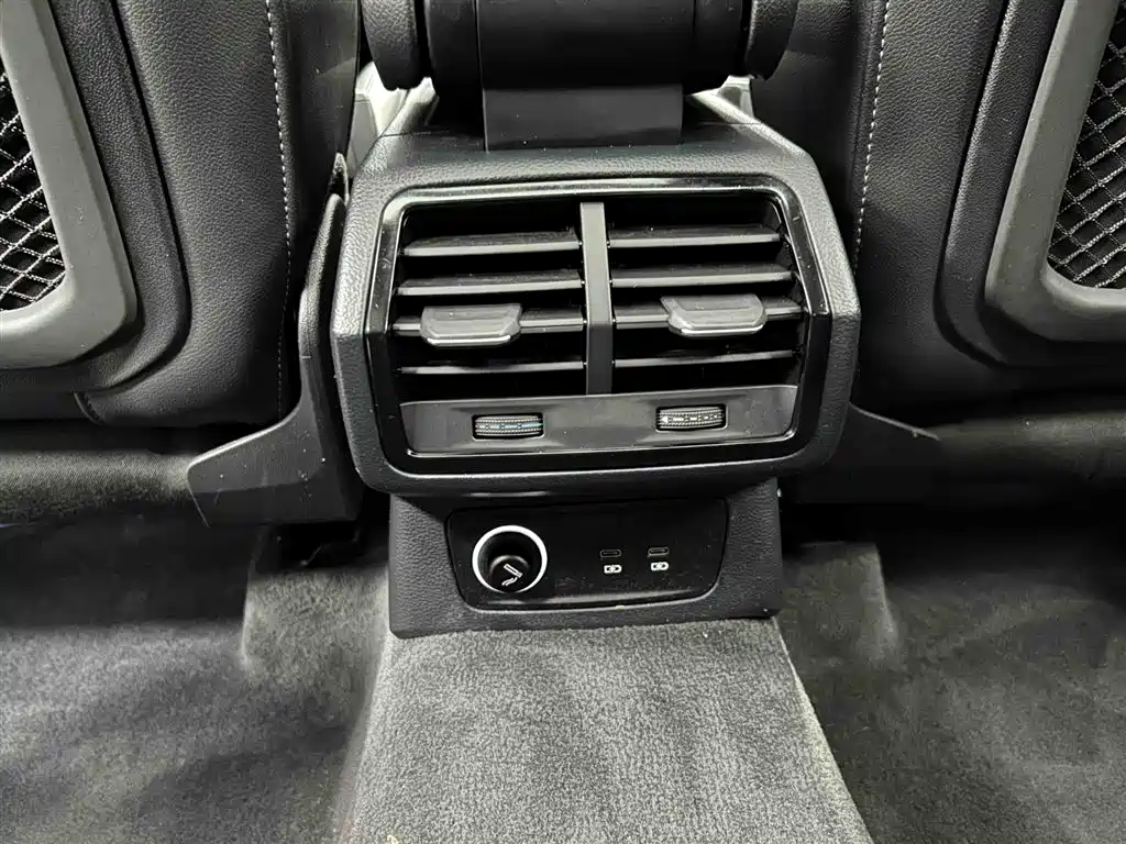 Audi Q3 2022 — фото 15