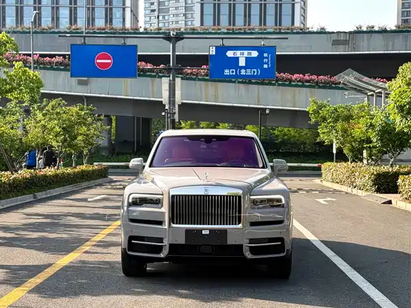 Rolls-Royce Cullinan 2022