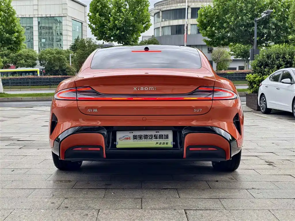 Xiaomi SU7 2025 — фото 10