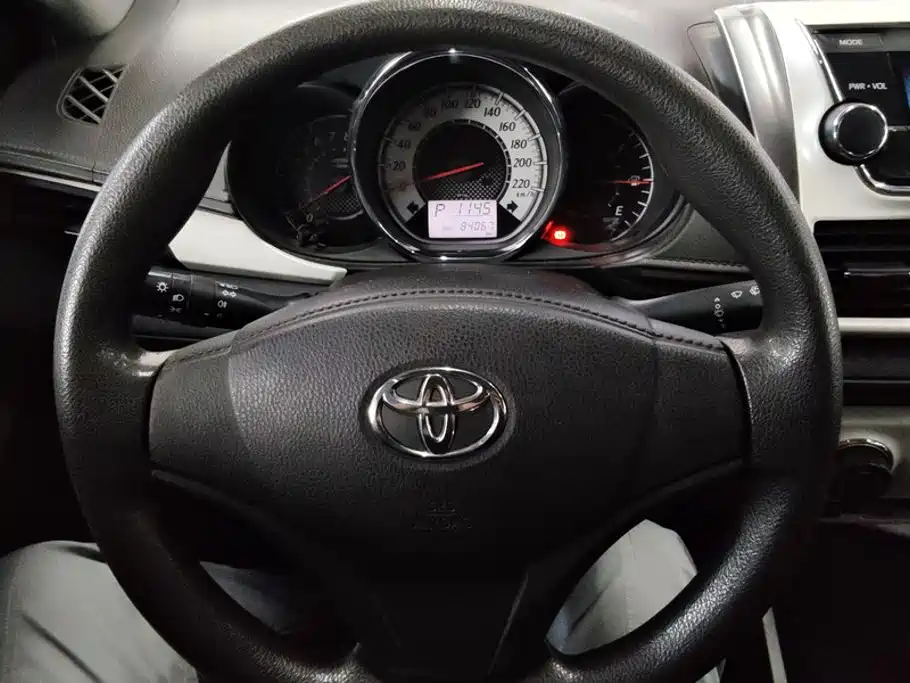 Toyota Vios 2016 — фото 15