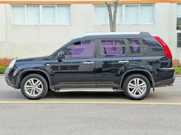 Nissan X-Trail 2012
