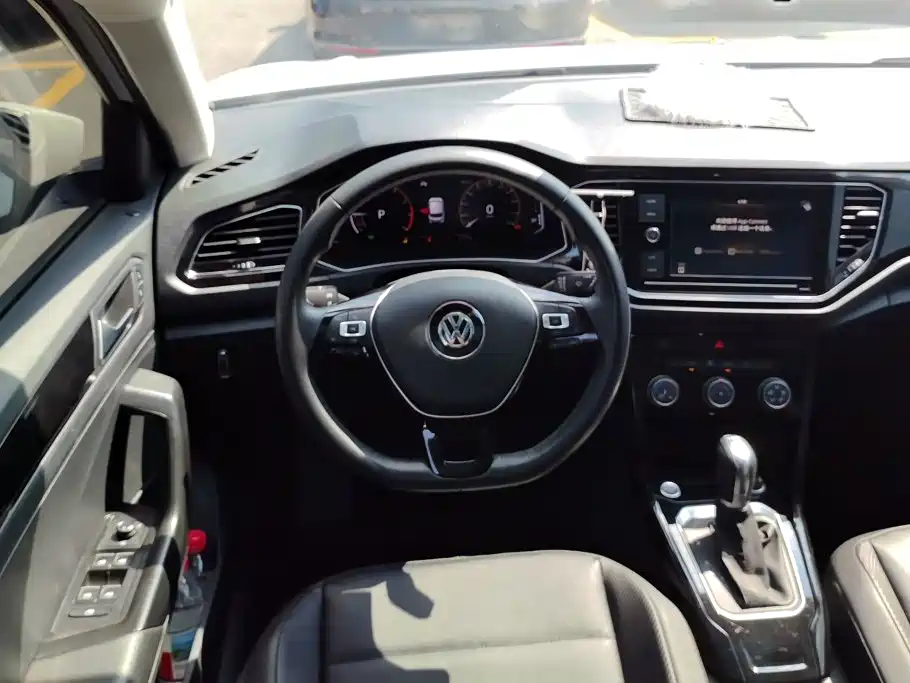 Volkswagen T-Roc 2020 — фото 15