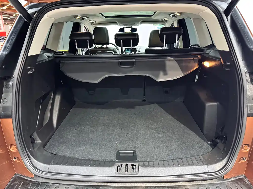Ford Kuga 2017 — фото 10