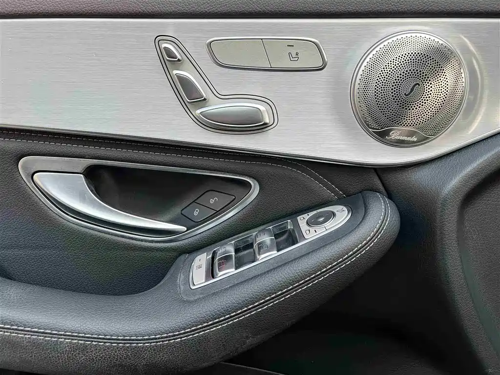 Mercedes-Benz GLC 2020 — фото 21