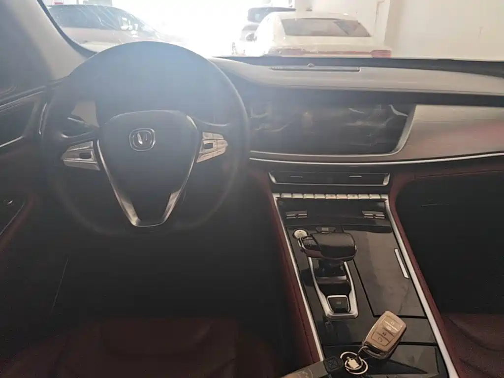 Changan CS85 COUPE 2020 — фото 10