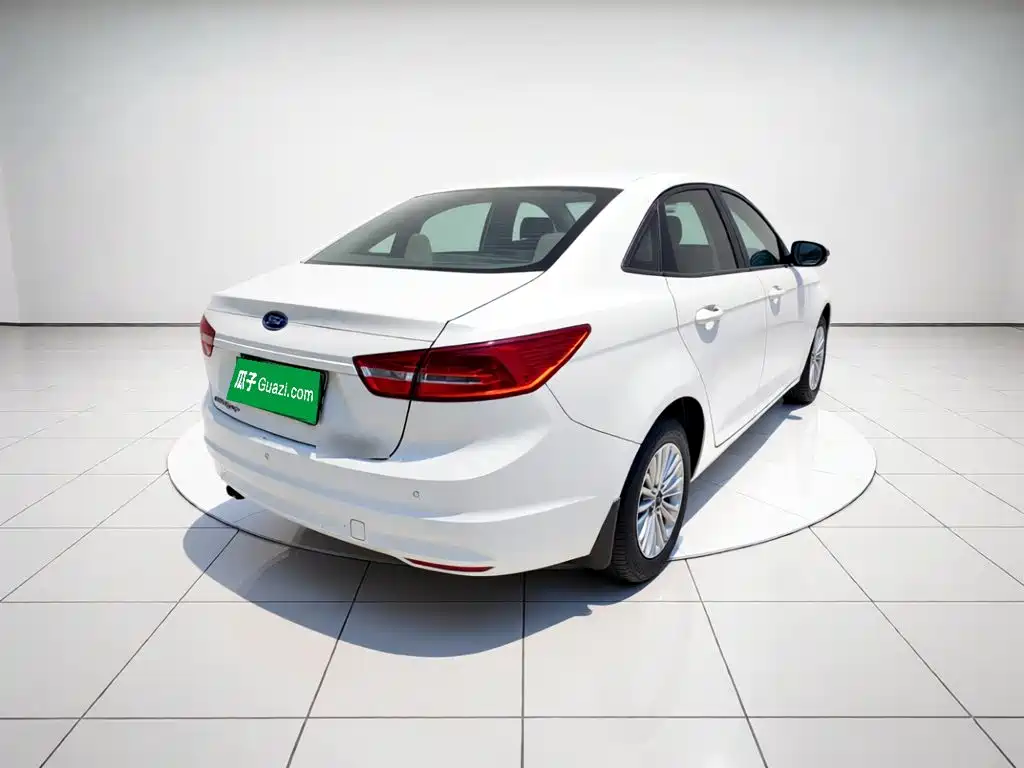 Ford Escort 2015