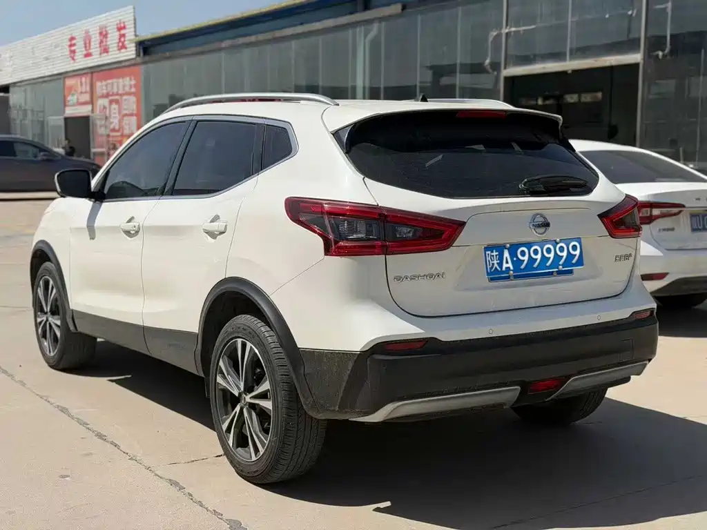 Nissan Qashqai 2023 — фото 9