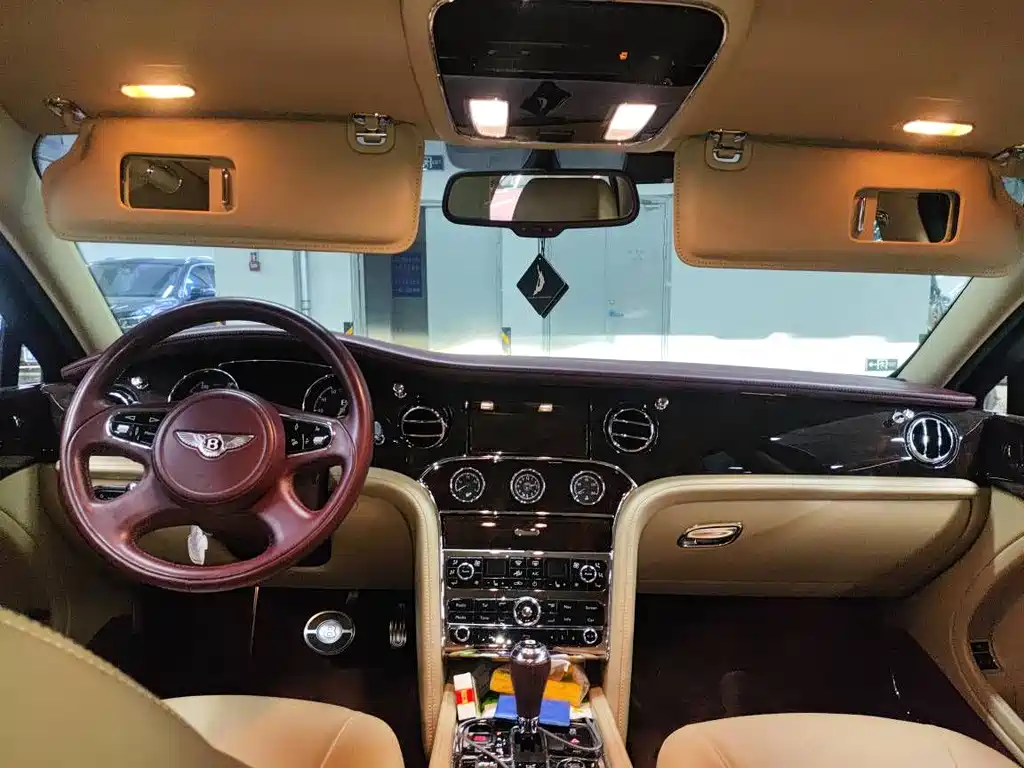 Bentley Mulsanne 2014 — фото 10