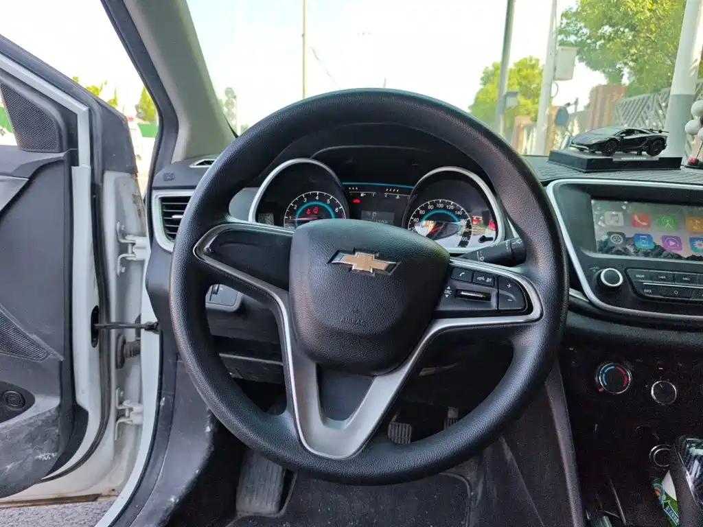 Chevrolet Cavalier 2017 — фото 11