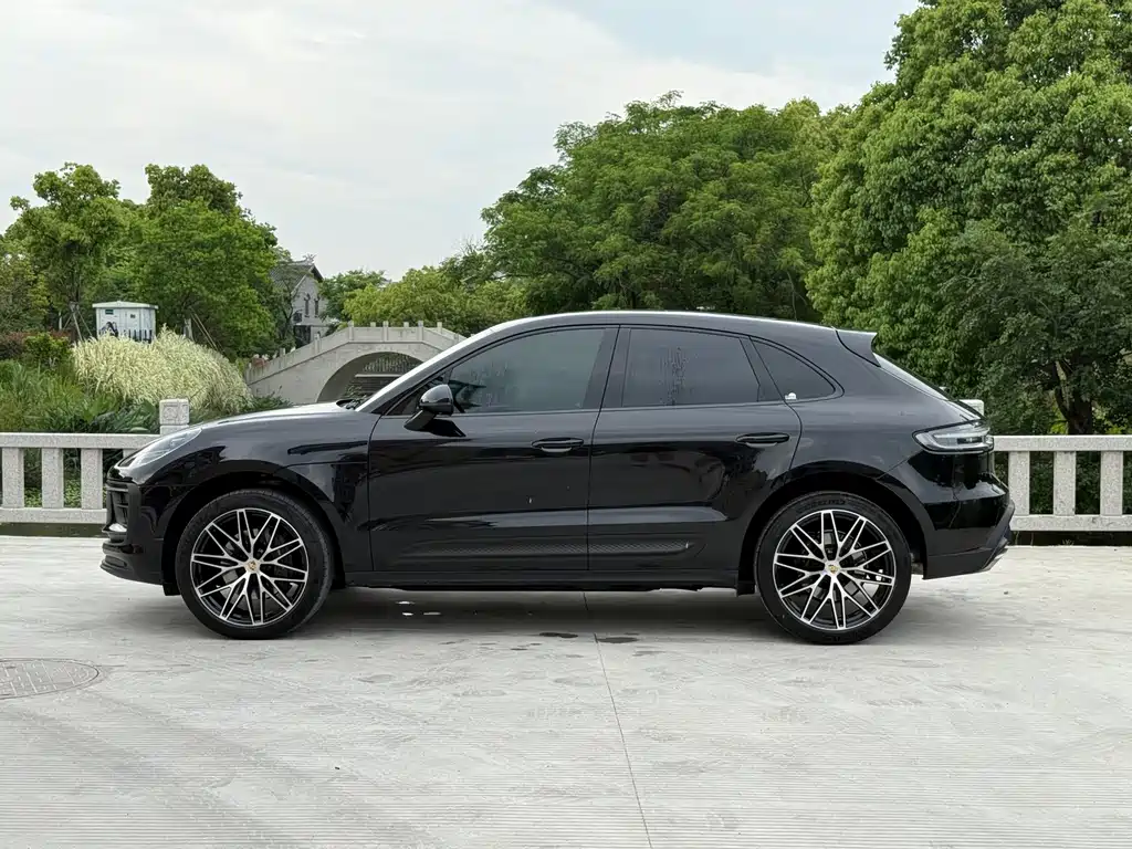 Porsche Macan 2022 — фото 3