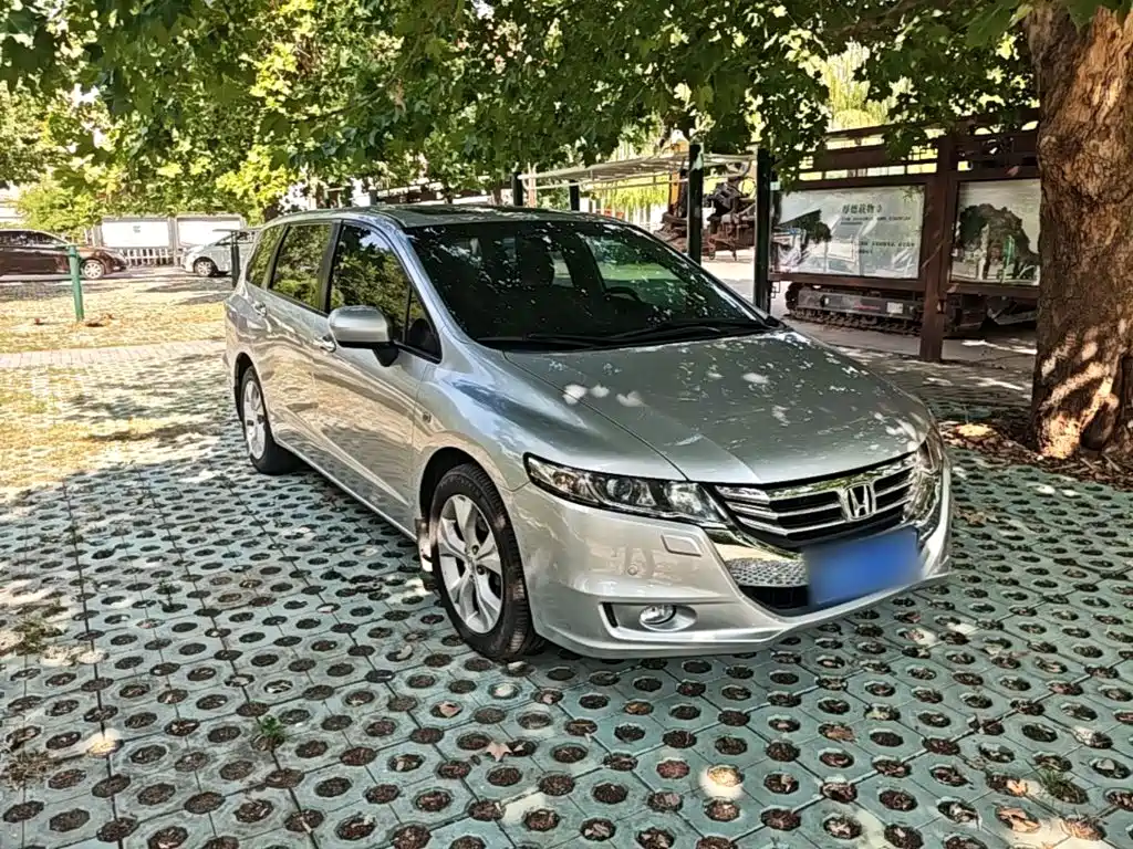Honda Odyssey 2014 — фото 4