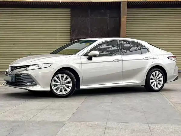 Toyota Camry 2021