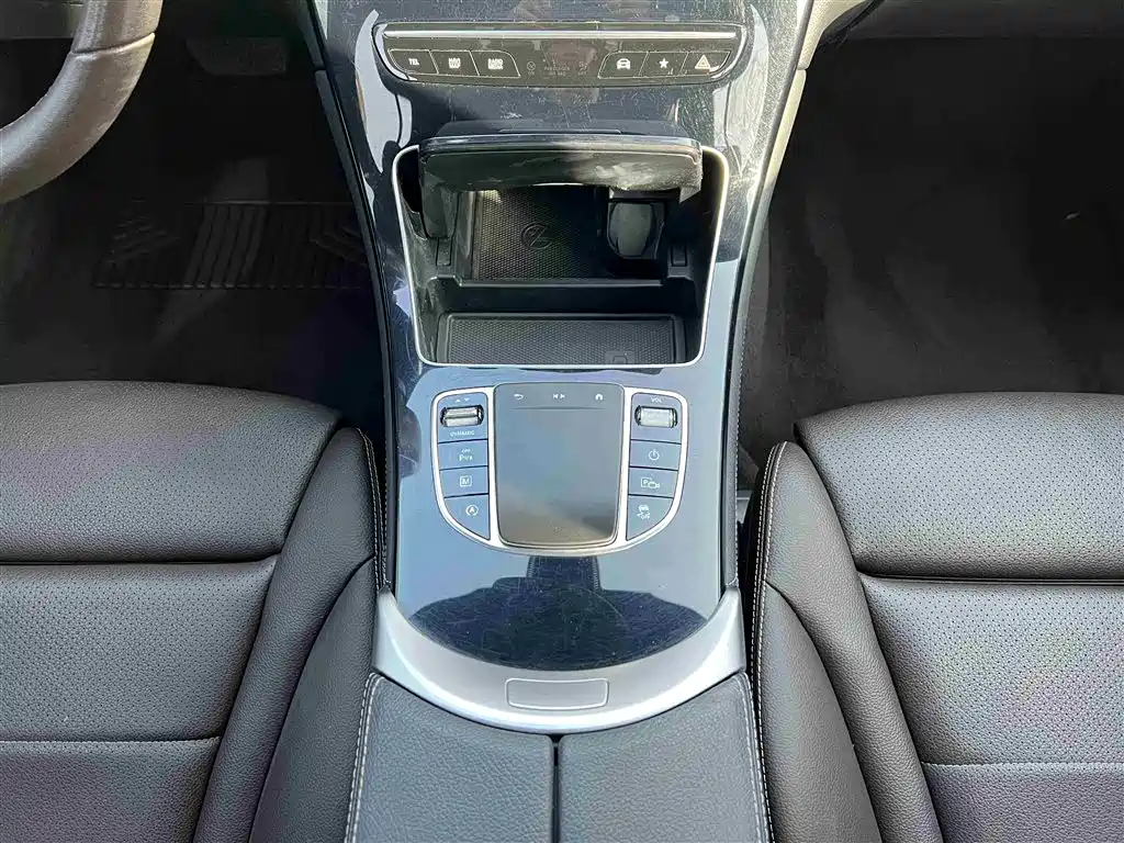 Mercedes-Benz GLC 2020 — фото 20