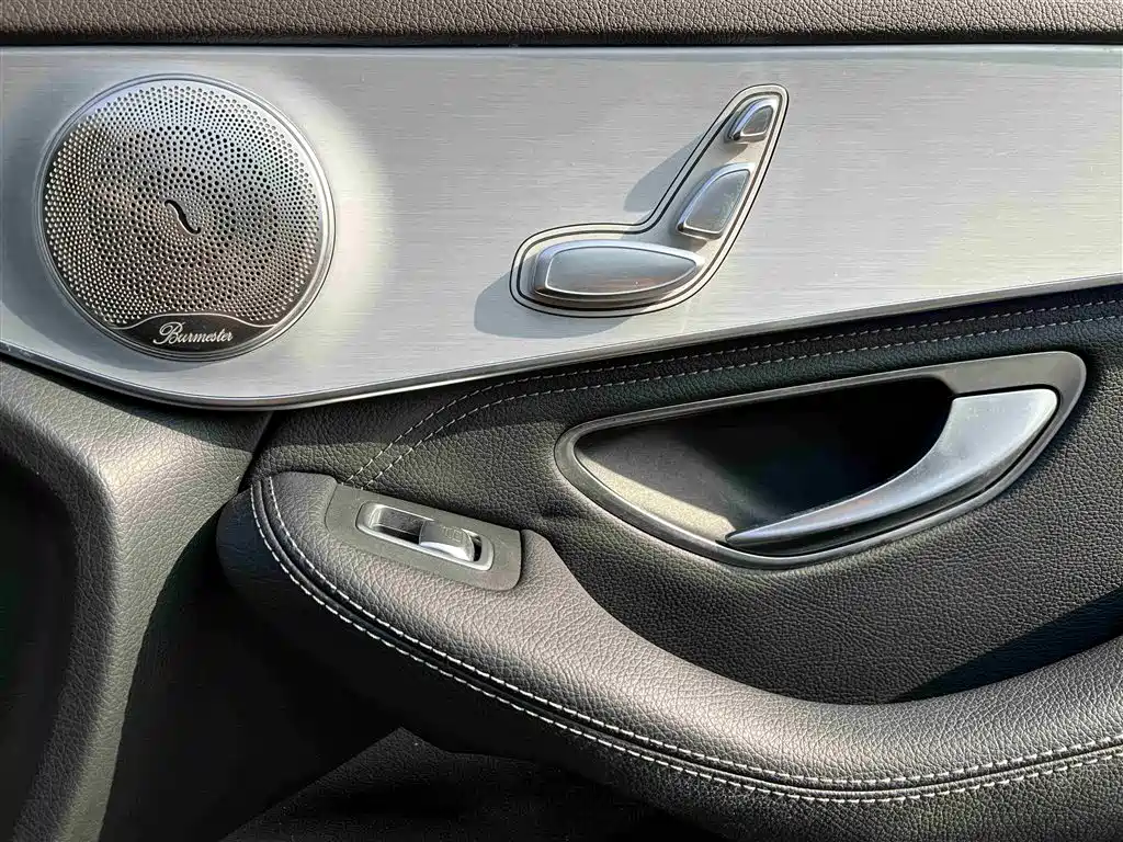 Mercedes-Benz GLC 2020 — фото 22