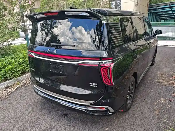 Hongqi HQ9 PHEV 2024