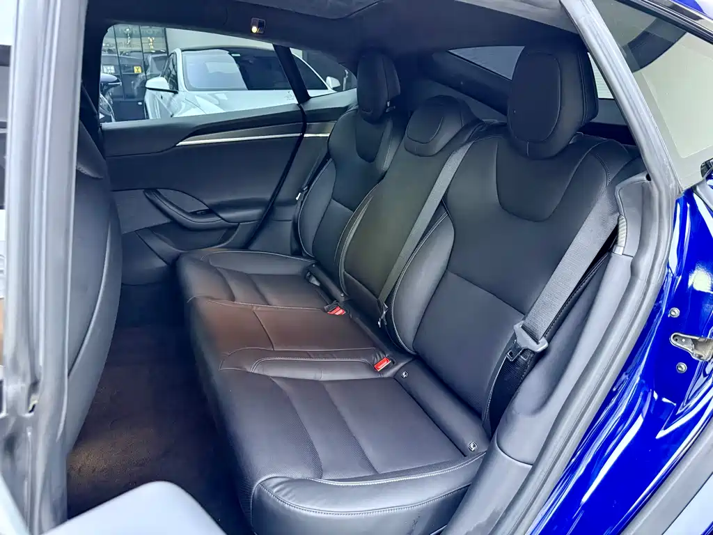 Tesla Model S 2023