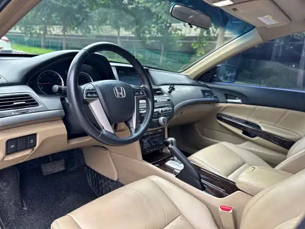 Honda Accord 2010