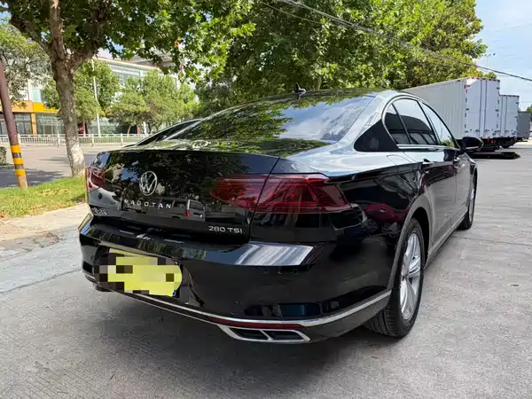 Volkswagen Magotan 2024