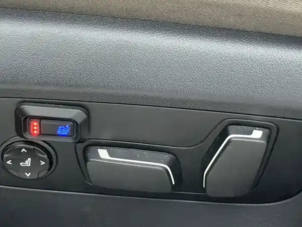 BMW 5 Series 2025