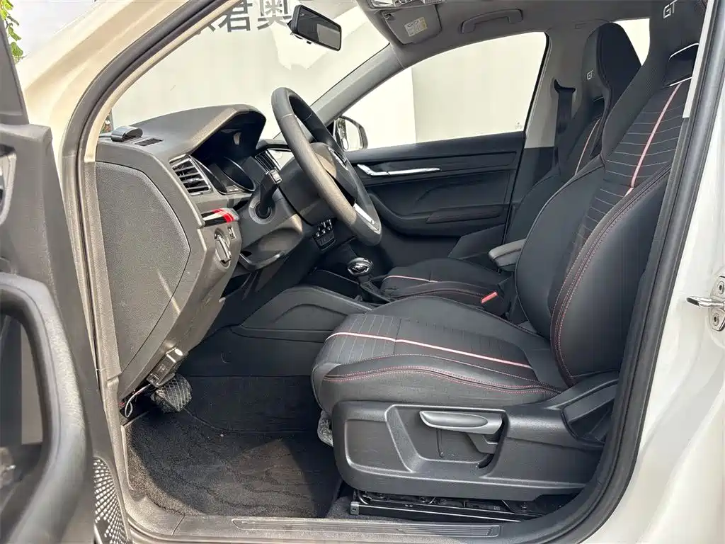 Skoda Kamiq 2020 — фото 17