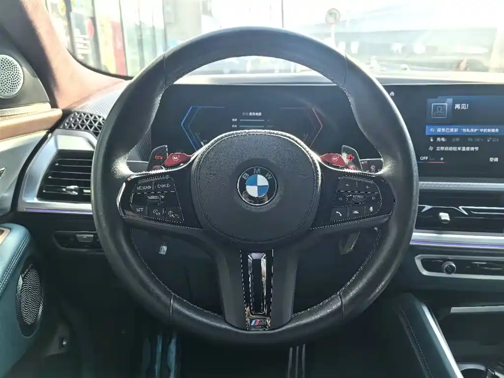 BMW XM 2024 — фото 9
