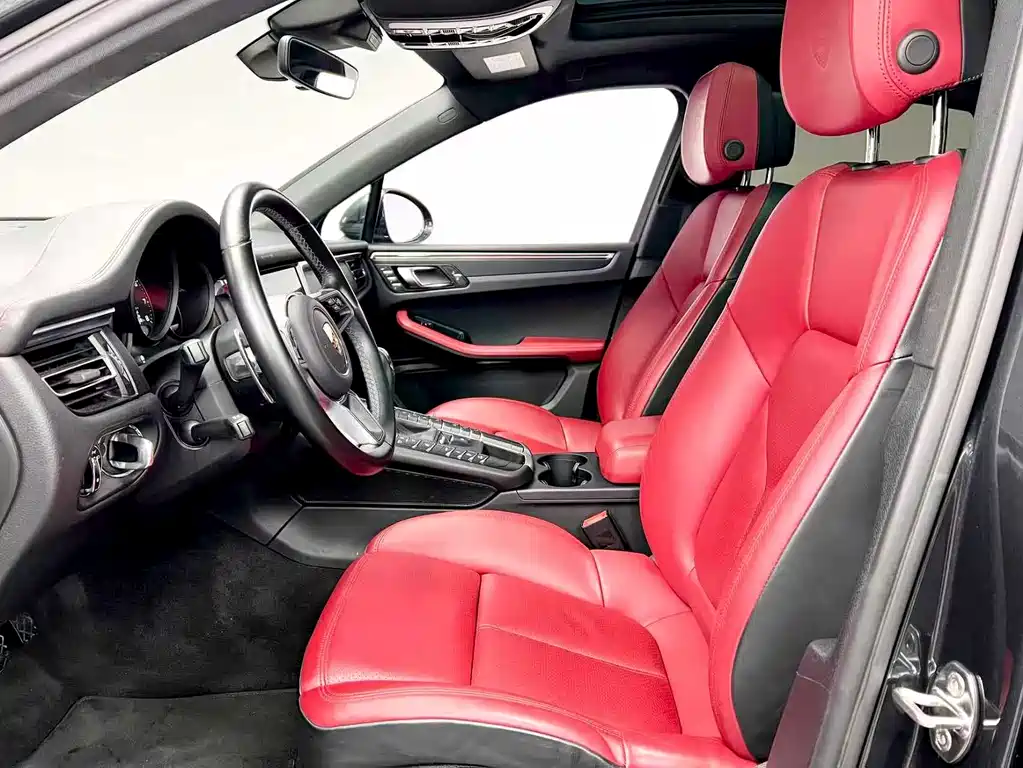 Porsche Macan 2021 — фото 13