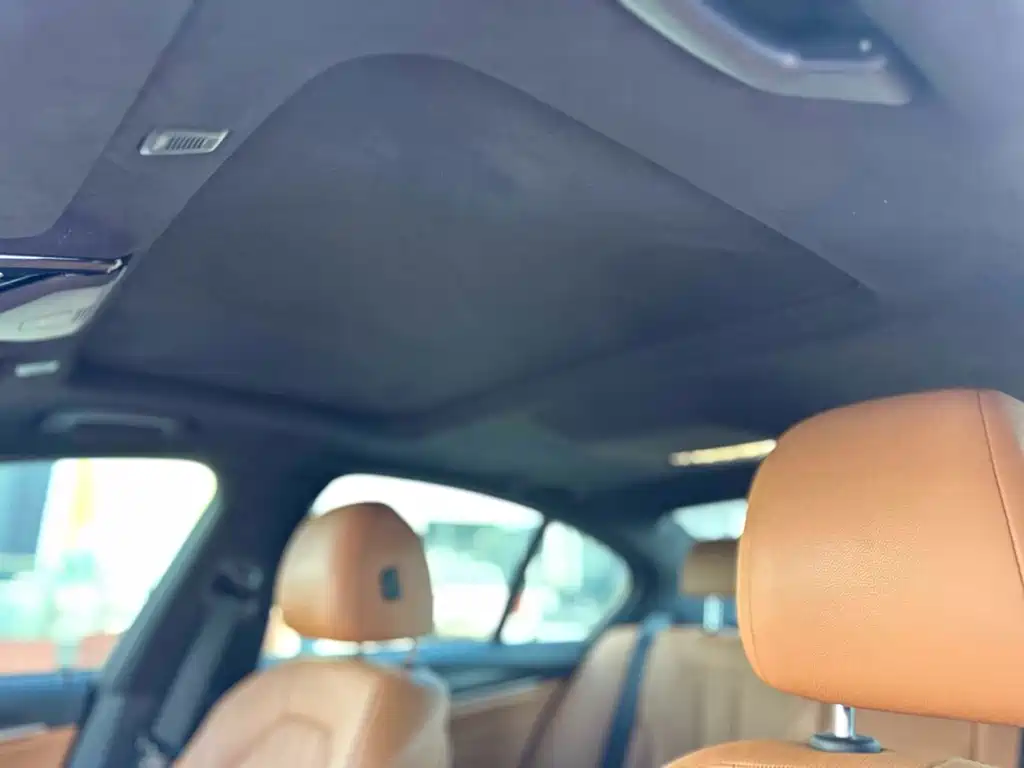 BMW 5 Series 2021 — фото 14