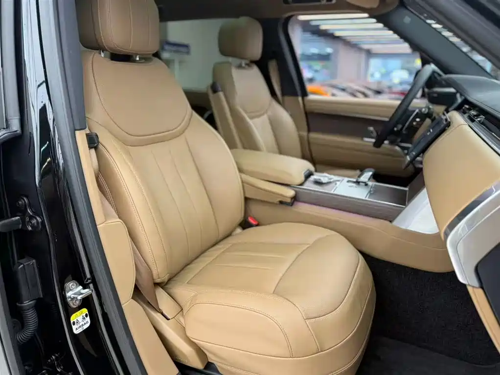 Land Rover Range Rover 2025 — фото 11