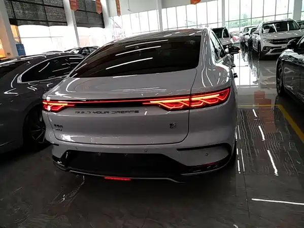BYD Han 2025