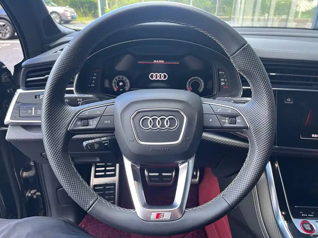 Audi SQ7 2025 — фото 11