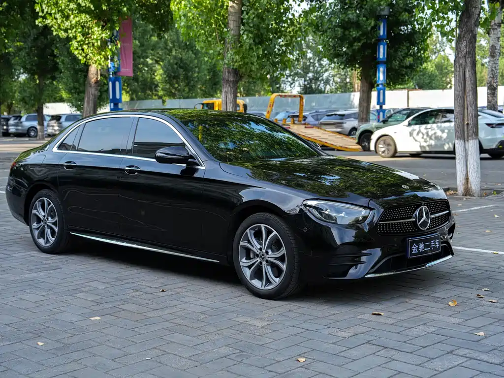Mercedes-Benz E-Class 2021