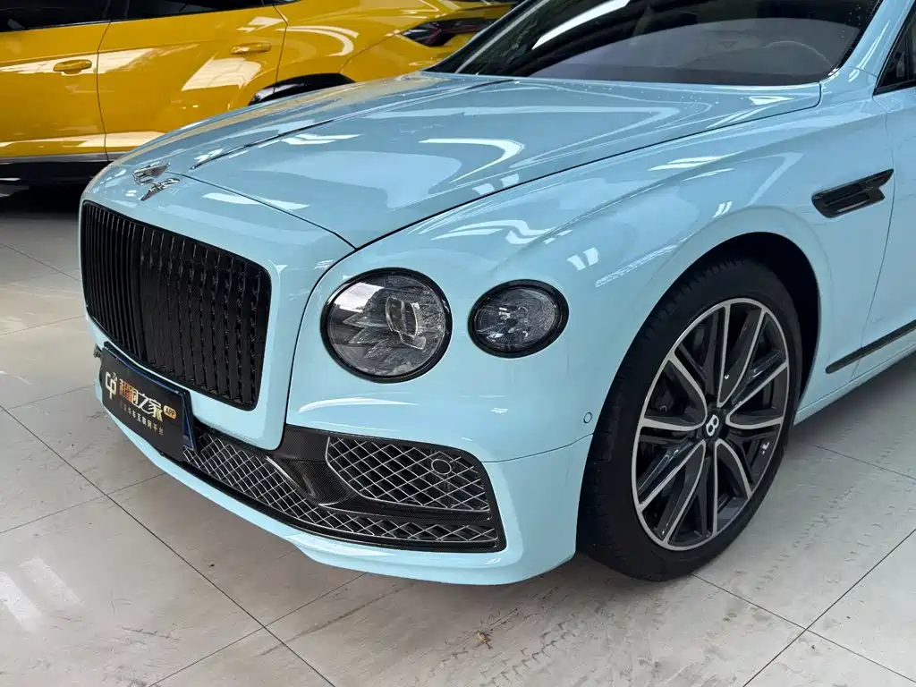 Bentley Flying Spur 2021 — фото 3