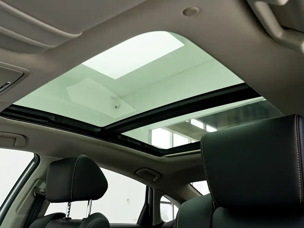 Honda Accord 2023 — фото 15