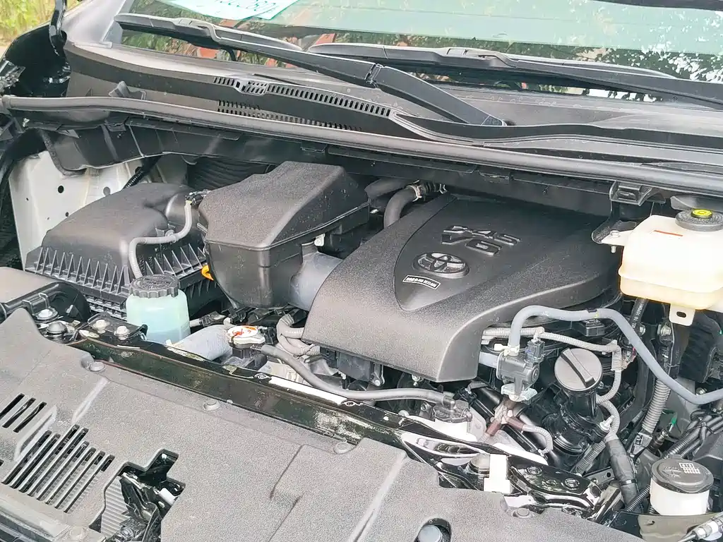 Toyota Hiace 2025 — фото 19