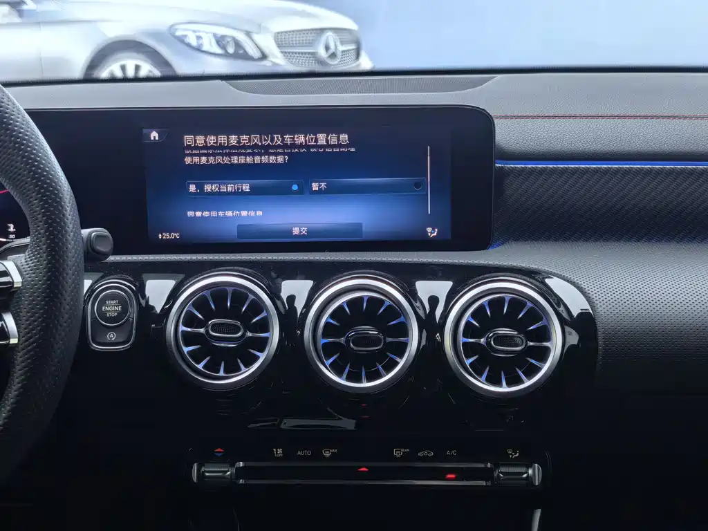 Mercedes-Benz A-Class 2023 — фото 14