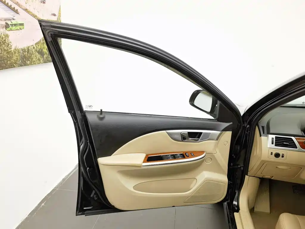 Buick Excelle 2015 — фото 8