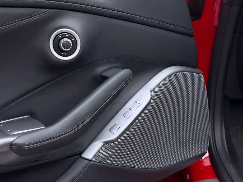 Ferrari Portofino 2019 — фото 13