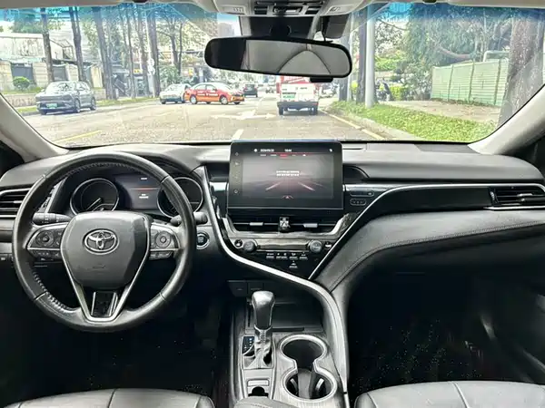 Toyota Camry 2021